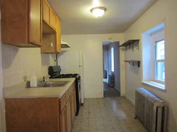 523 Dickinson St APT 1