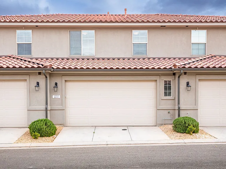 1212 N Bello Aly — Photo 35