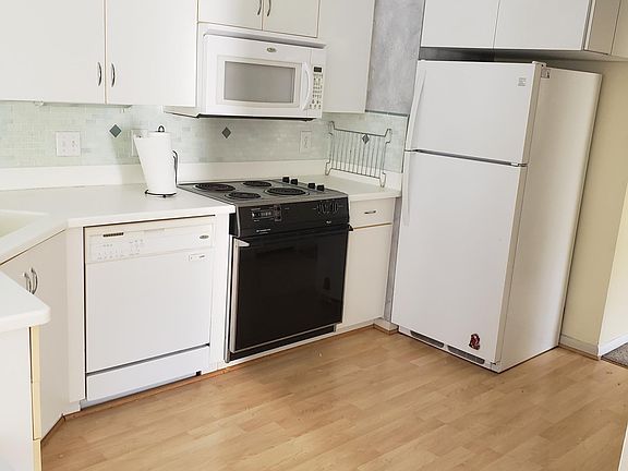 4th image of 6 Ridgewood Pkwy APT G
