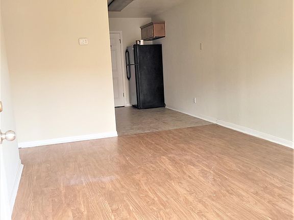 2nd image of 105 W Halstead Ave #A