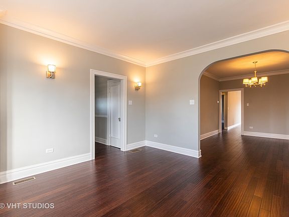 5th image of 2313 Gunderson Ave
