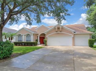 651 Regina Cir, Oakland, FL 34787