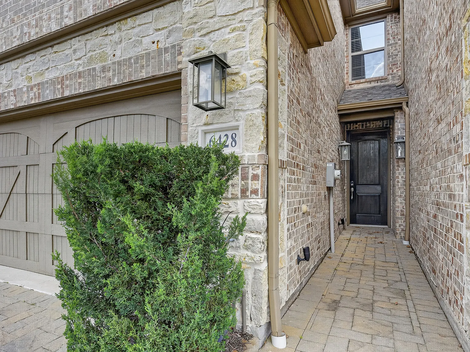 3 bed, 2.5 bath, 1767 sqft, $2,999 — Photo 4