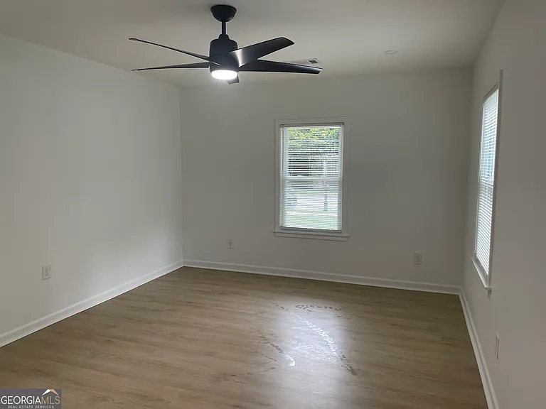 500 Hutchens Rd SE — Photo 29