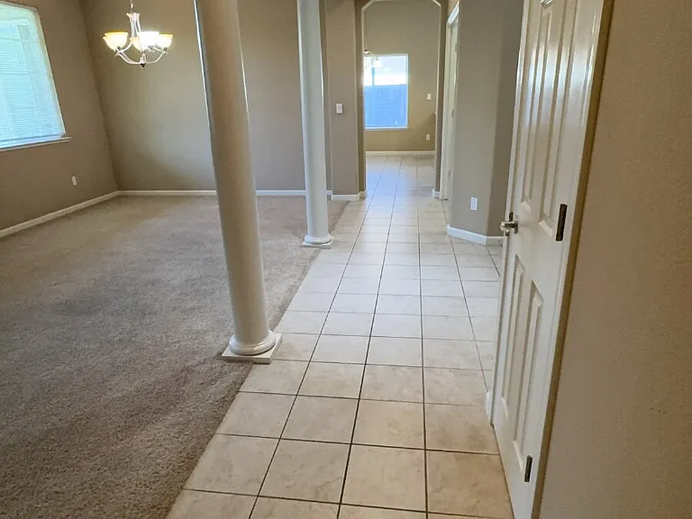397 Noble Dr — Photo 6