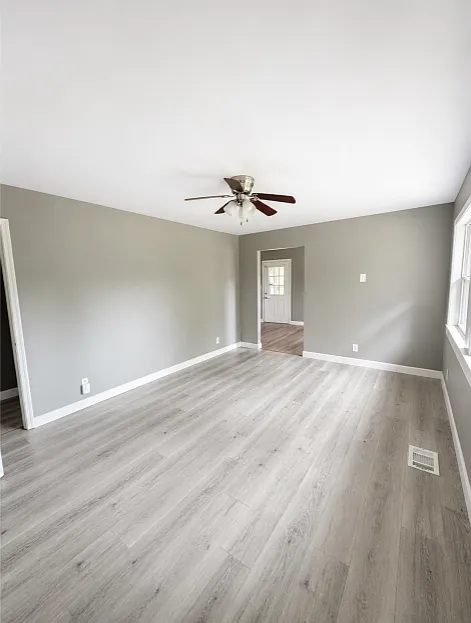 3 bed, 1066 sqft, $1,350 — Photo 3