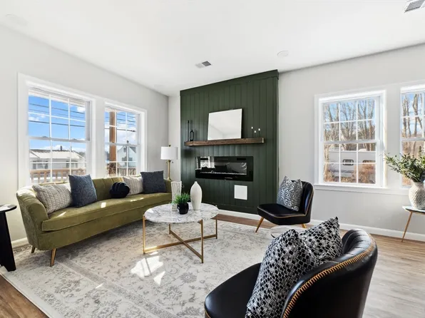 1197 Somerset Ave, Taunton, MA 02780