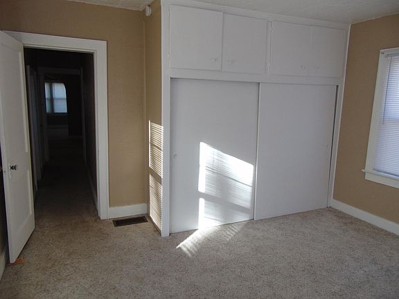 4th image of 307 W 18th Ave