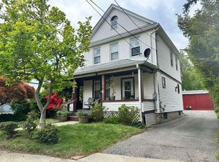 32 Herbert Ave, Port Washington, NY 11050
