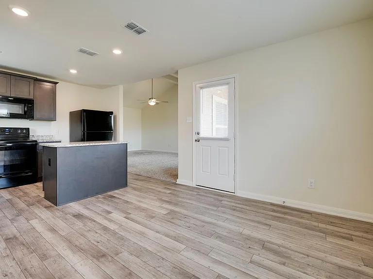 8408 Steel Dust Dr — Photo 14