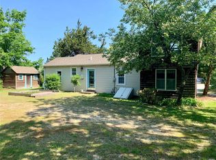 128 North Rd, Hampton Bays, NY 11946