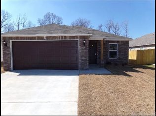 10 Big Bend Dr, Mabelvale, AR 72103