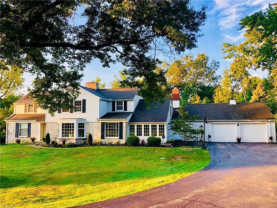 2nd image of 30650 W Landerwood Rd