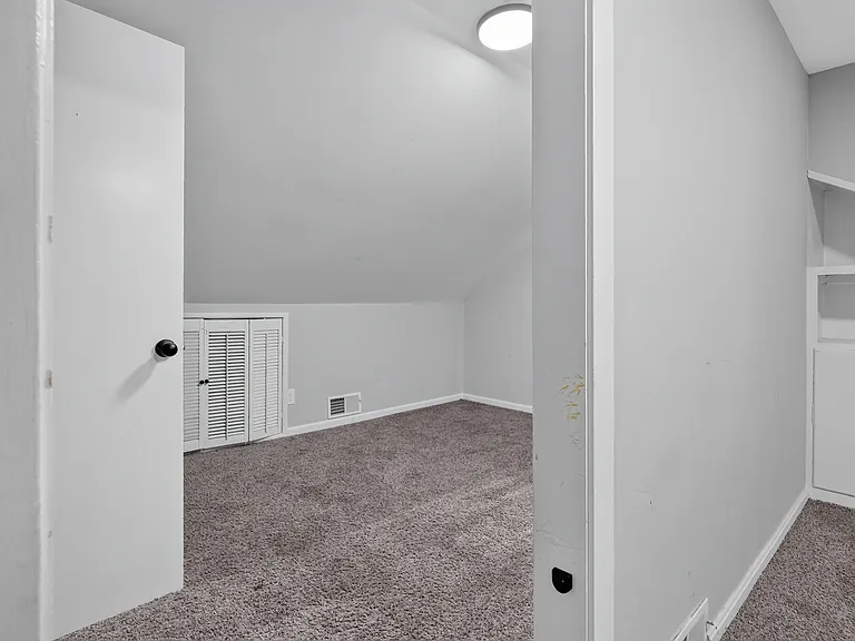 7945 W 91st St — Photo 21