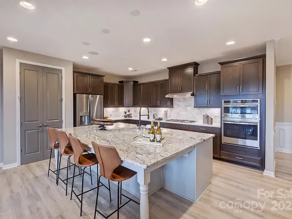 14241 Morningate St, Huntersville, NC 28078