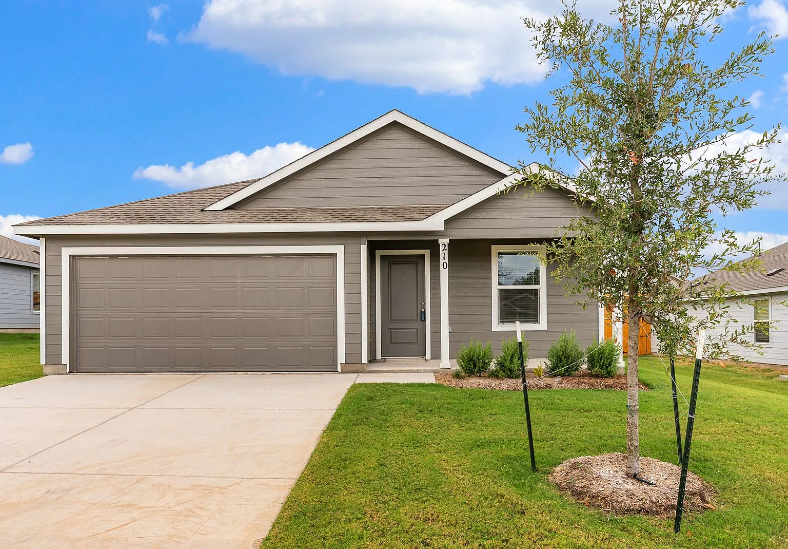 4 bed, 1707 sqft, $1,825 — Photo 2