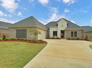 206 Duchess Ct, Flowood, MS 39232