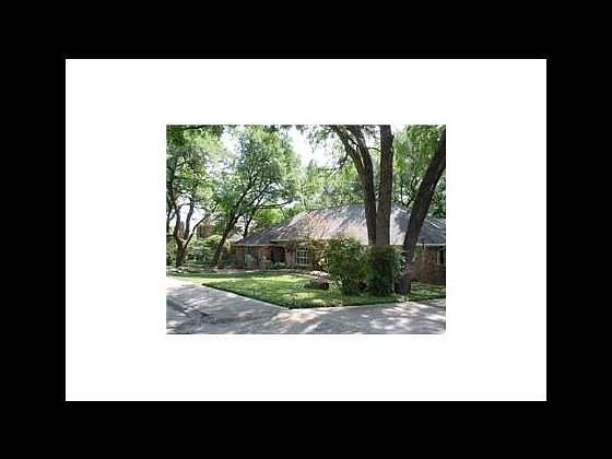 1st image of 8919 Meadowknoll Dr