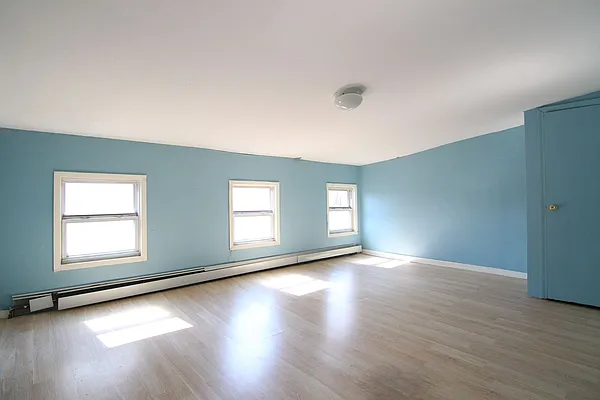 Rented by Nooklyn NYC LLC | media 11