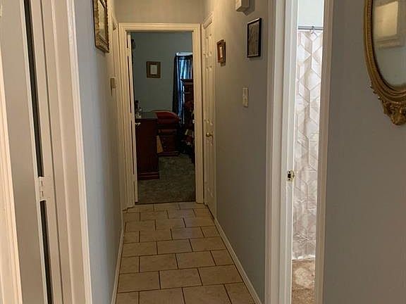 4th image of 5004 Chapman St