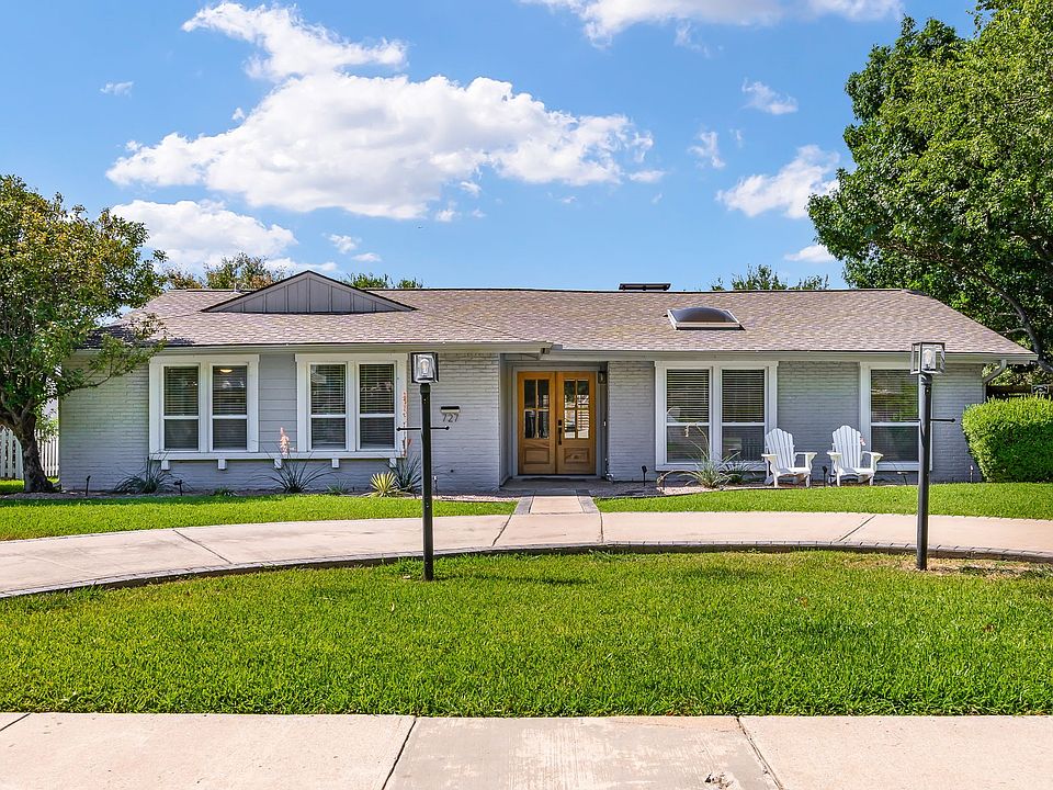 1st image of 727 Pleasant Valley Ln