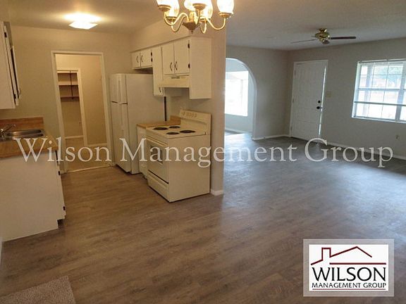 2nd image of 4824 Bennington Pl