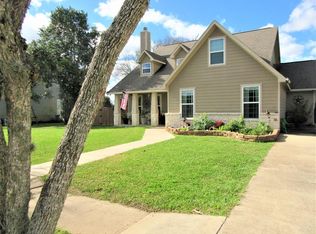 2512 Avenue E, Bay City, TX 77414