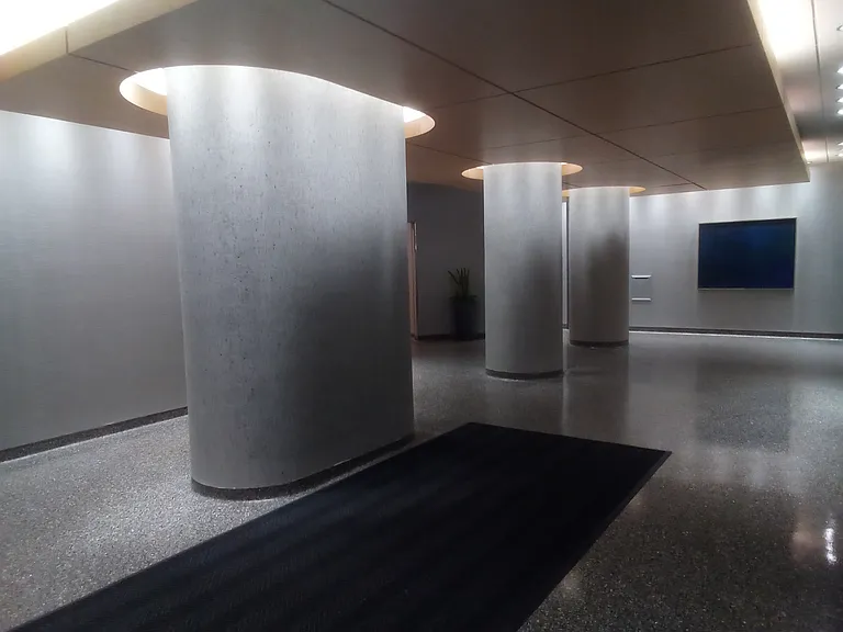 405 N Wabash Ave — Photo 24