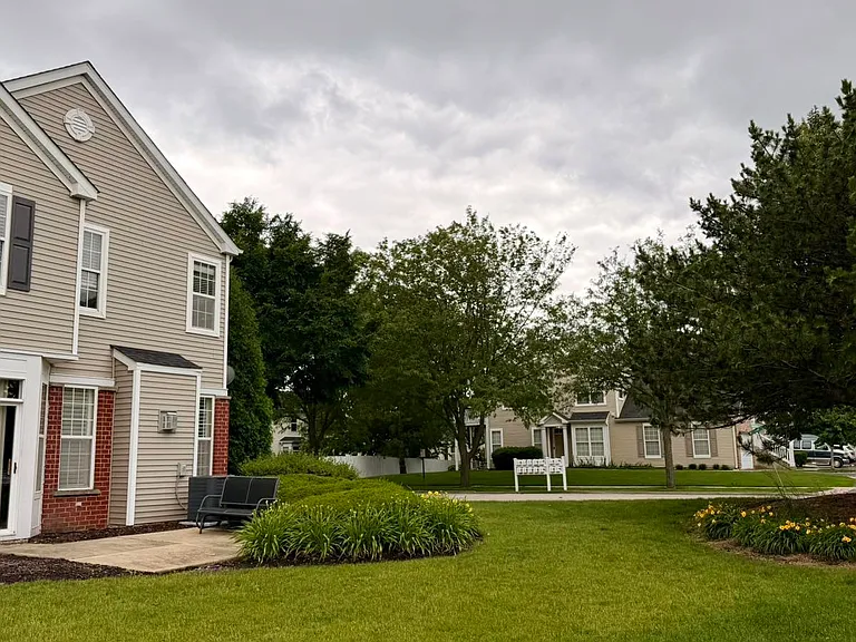 5021 Corning Ct — Photo 3