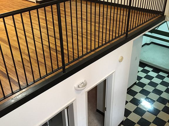 3rd image of 301 Bradley St APT B4