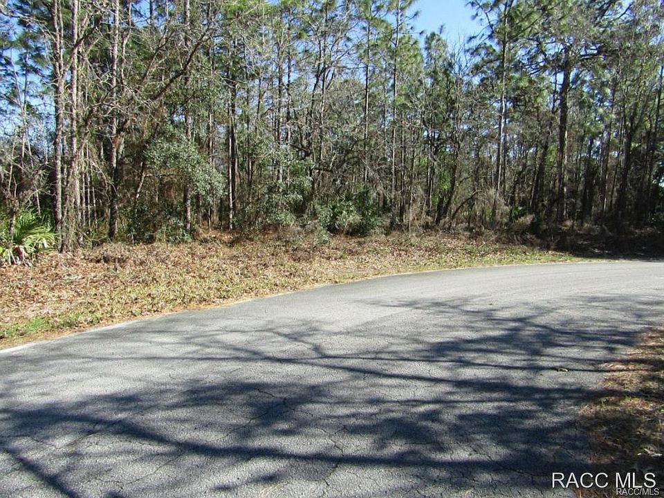 2nd image of 27 Beech Ct S