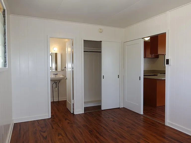 1328 N School St #1 — Photo 14