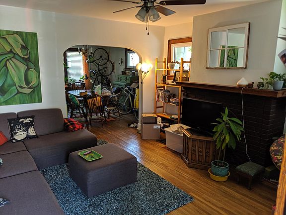 3rd image of 143 W Longview Ave
