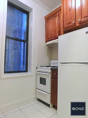 Rented by Bond New York | media 2
