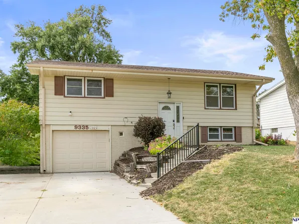 9335 Ellison Ave, Omaha, NE 68134