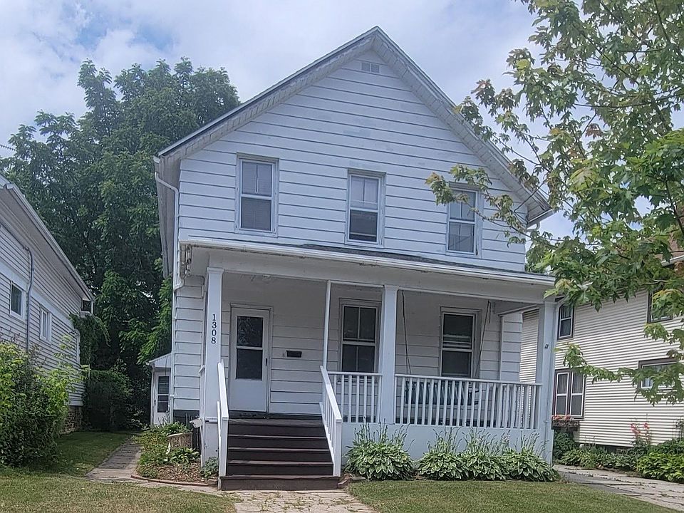 1308 S 11th St, Manitowoc, WI 54220 Zillow
