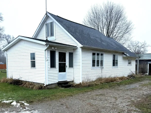 3941 Silver St, Eaton Rapids, MI 48827