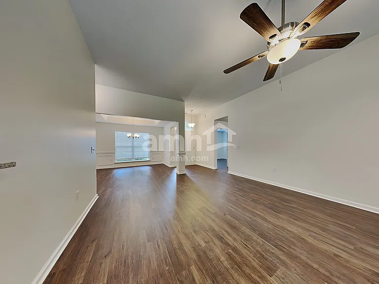 362 Stonebridge Cir — Photo 8