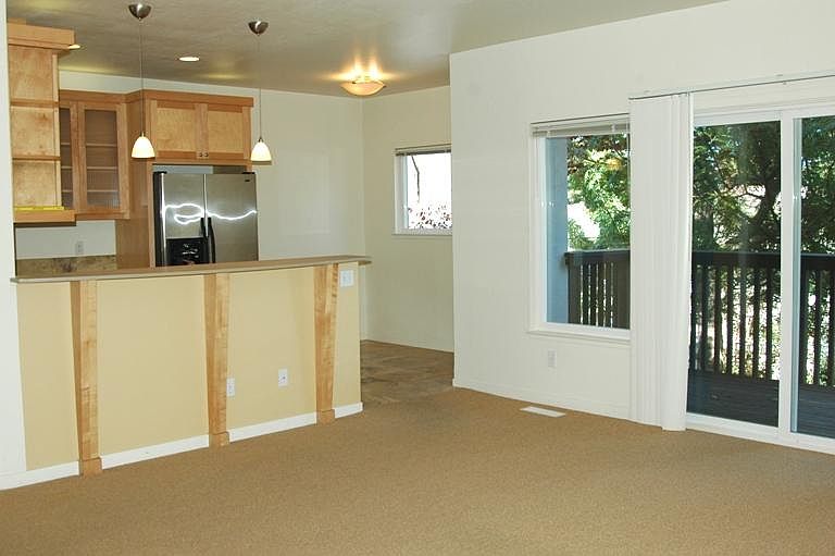 1st image of 112 Bonita St