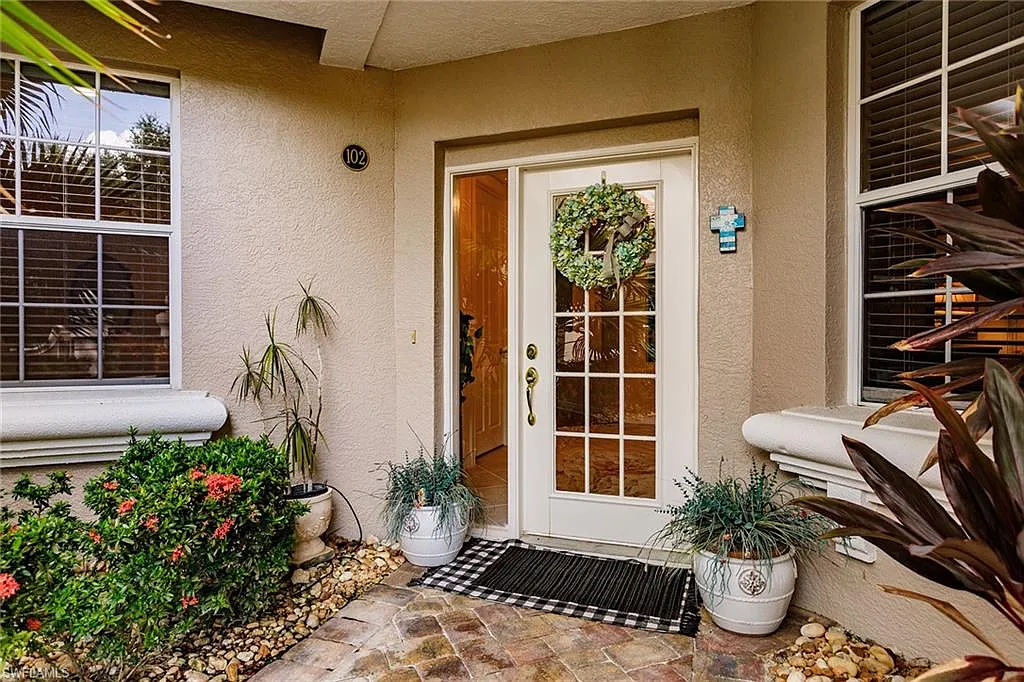 3 bed, 2.0 bath, 1957 sqft, $7,500 — Photo 4