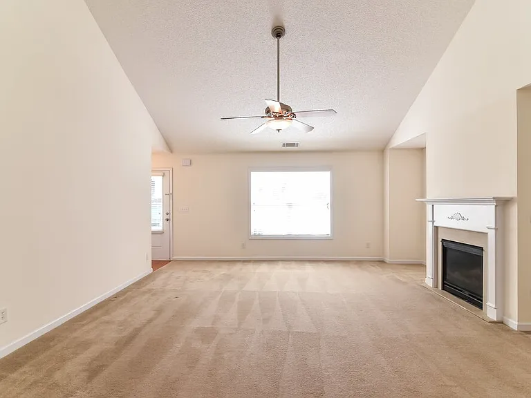 3856 Pine Village Pl — Photo 5