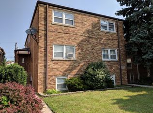 8910 Grand Ave APT 2S, River Grove, IL 60171