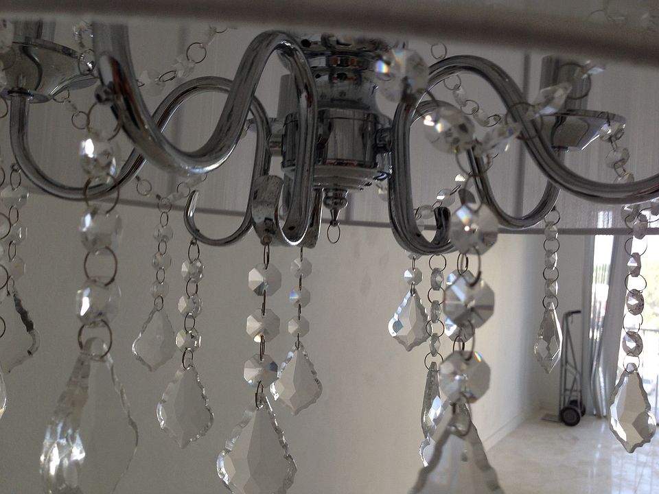 Modani chandelier