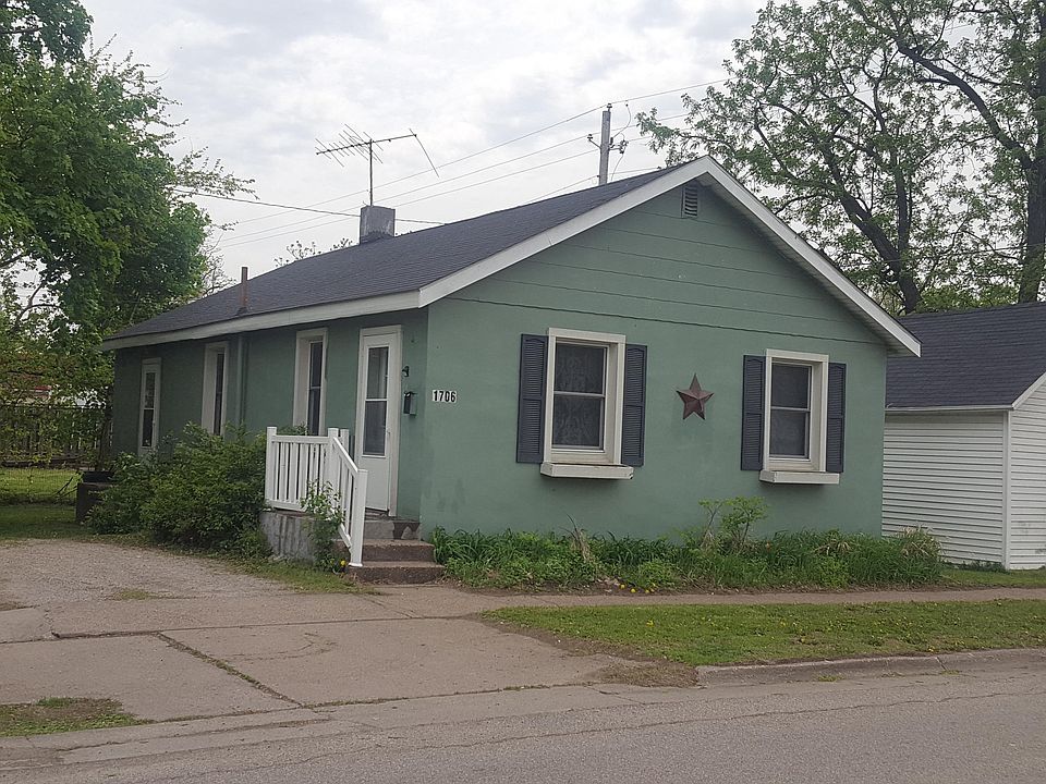 1st image of 1706 Baker Ave