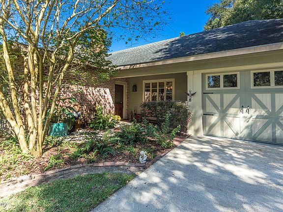 5th image of 202 Bayside Dr