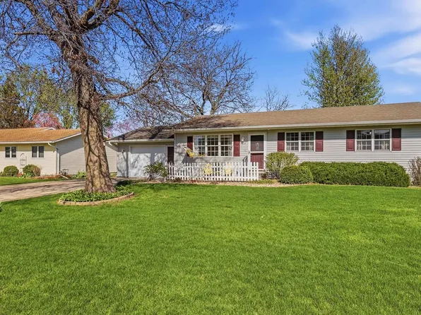 124 Winslow Dr, Manchester, IA 52057