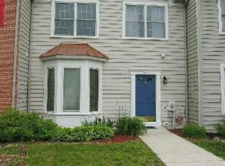 247 Morningside Dr, Falling Waters, WV 25419