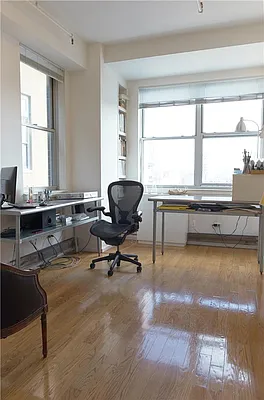 Sold by R New York | media 4