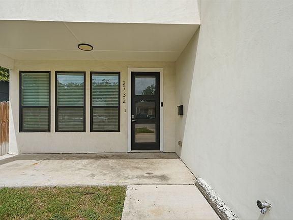 3rd image of 2732 Livingston Ave