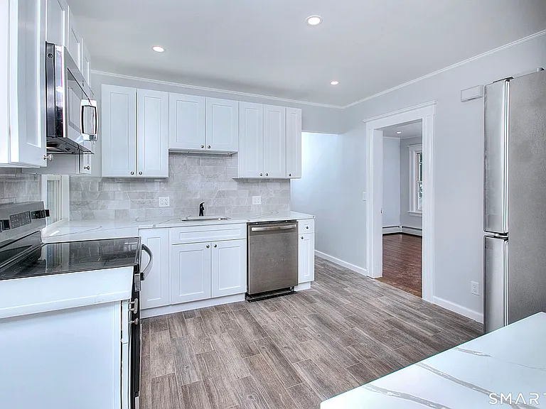 2029 Kings Hwy #2 — Photo 9